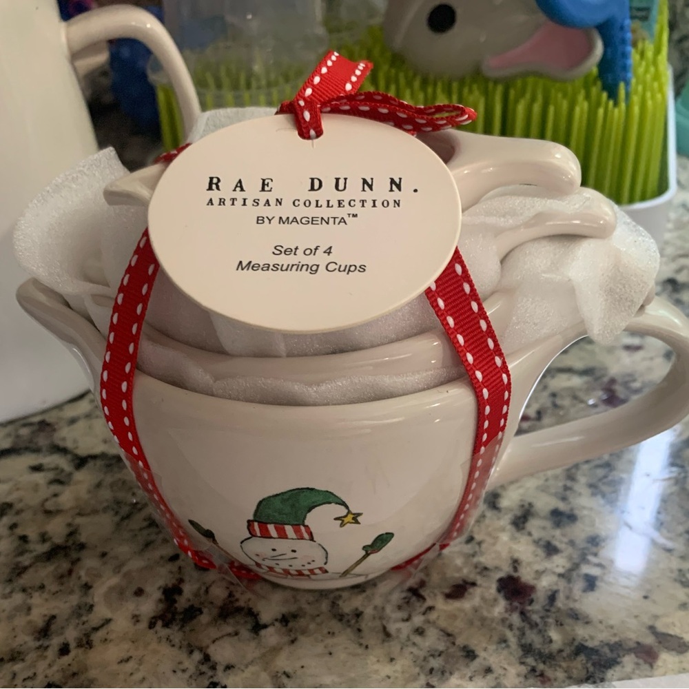 Rae dunn measuring cups